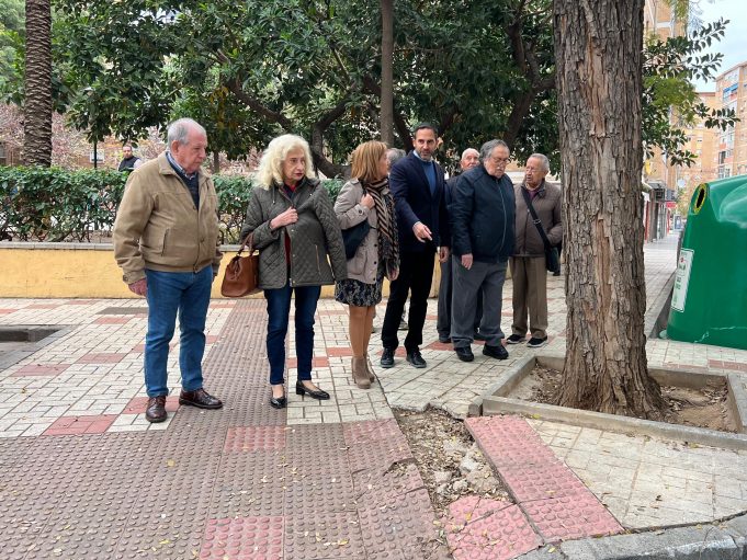 Pérez: “Si el barrio de La Luz fuera calle Larios no estaría así de abandonado”